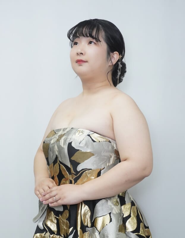 山名田愛衣 画像